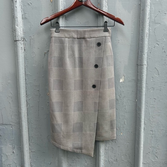 Leze the label Laurina skirt, small - Picture 2 of 8